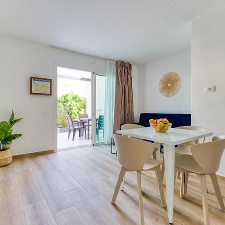 Homeforguest Moderno Apartamento Con Piscina En Corralejo Kültér fotó
