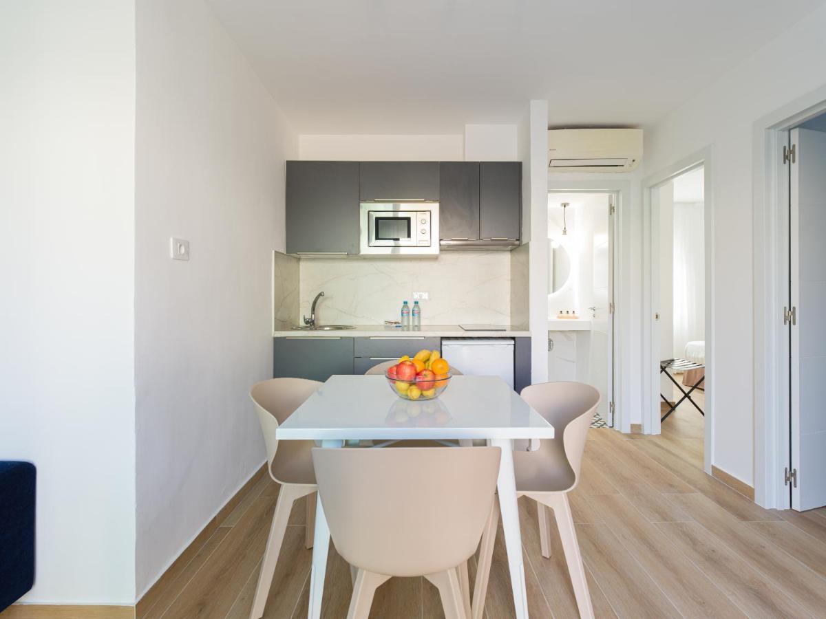 Homeforguest Moderno Apartamento Con Piscina En Corralejo Kültér fotó