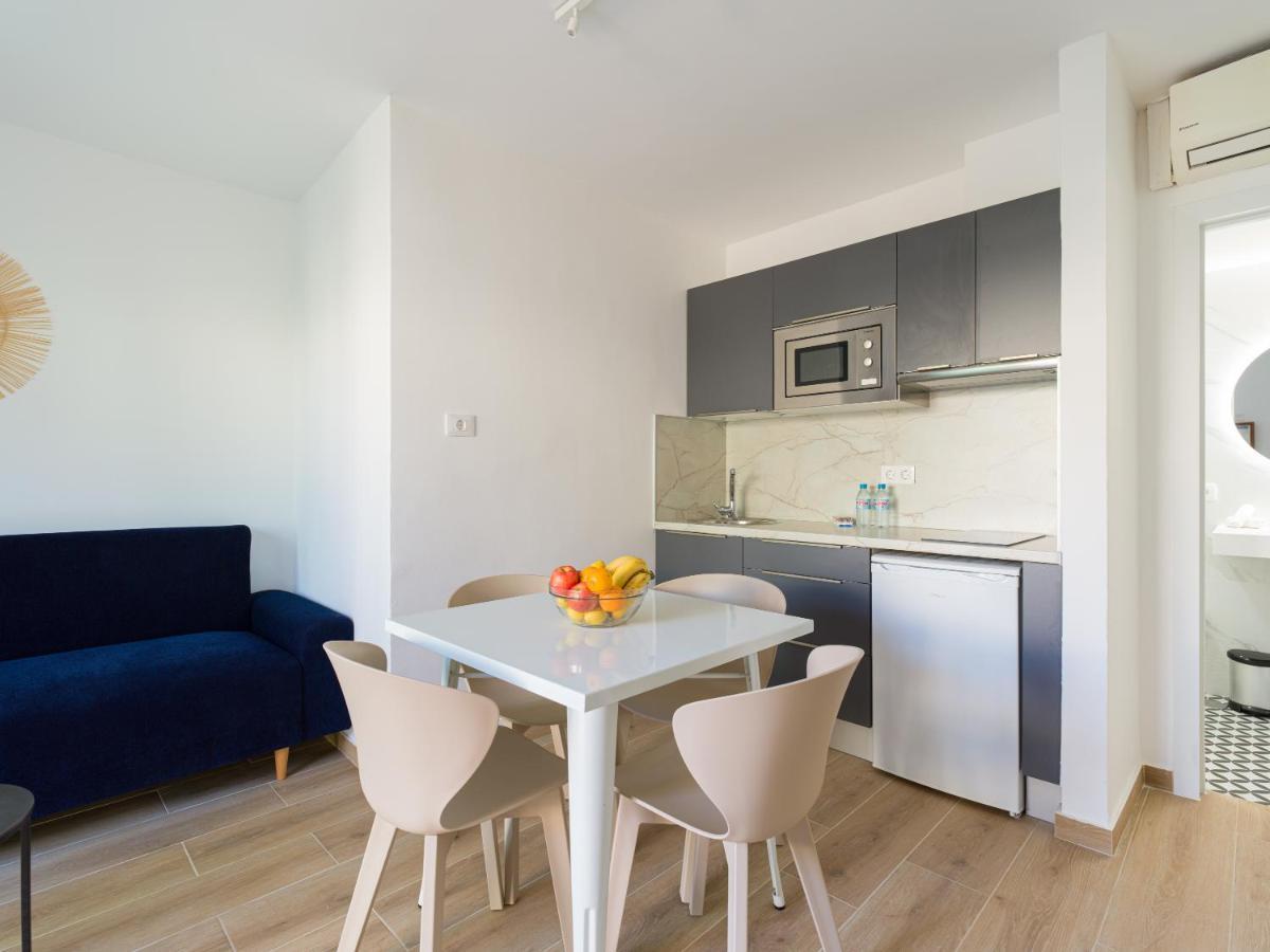 Homeforguest Moderno Apartamento Con Piscina En Corralejo Kültér fotó