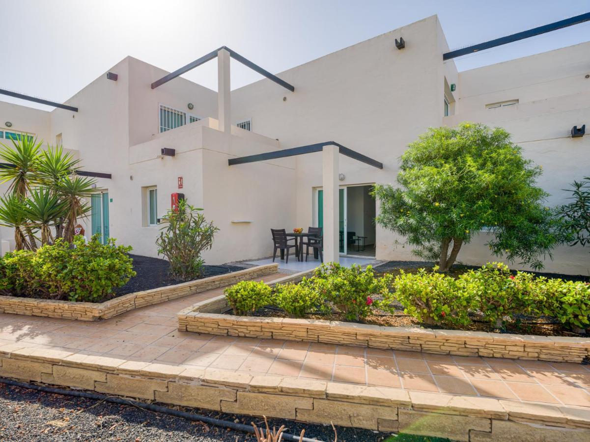 Homeforguest Moderno Apartamento Con Piscina En Corralejo Kültér fotó