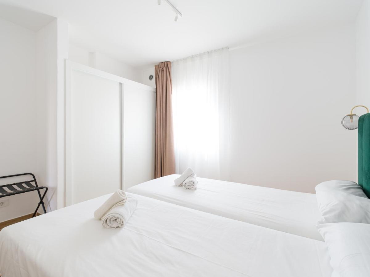 Homeforguest Moderno Apartamento Con Piscina En Corralejo Kültér fotó